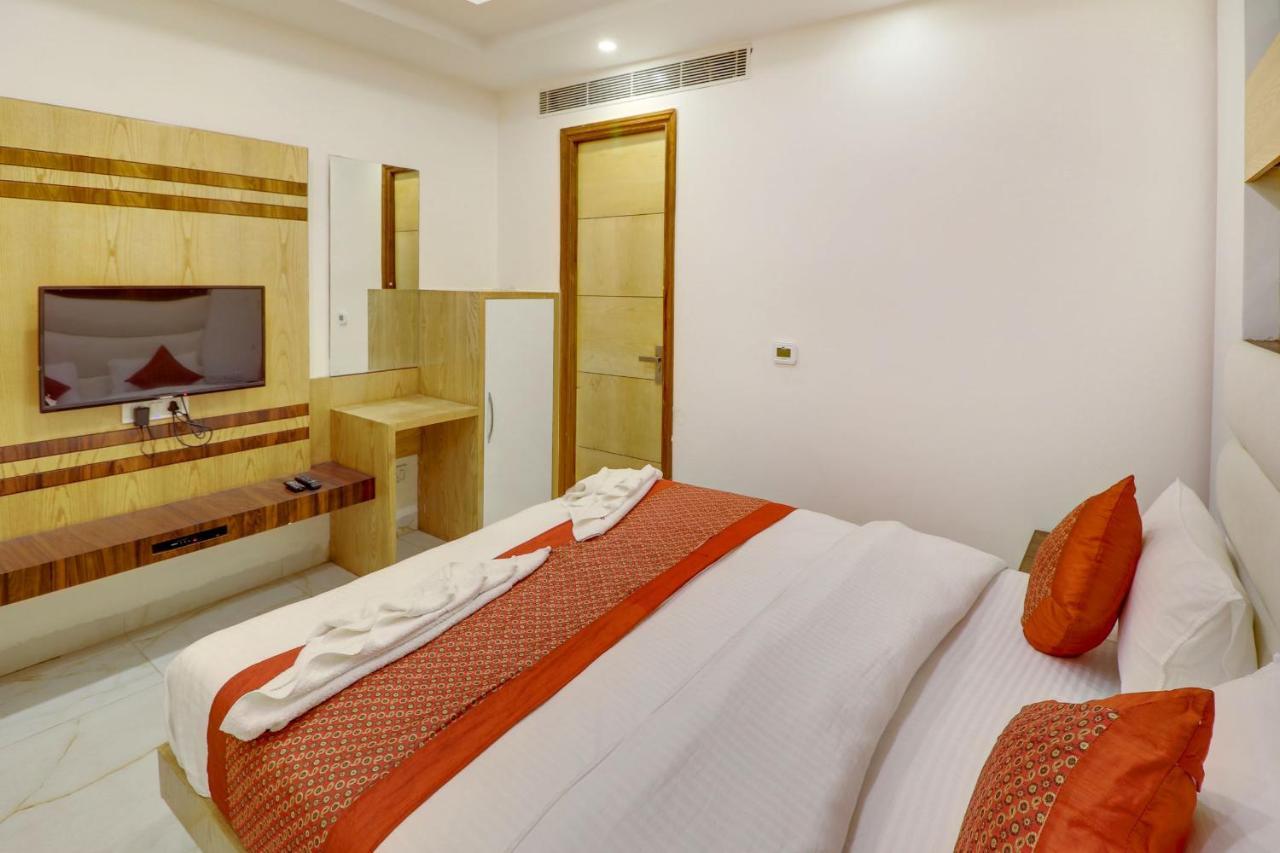 Hotel York Legacy -3 Minutes Walk From New Delhi Railway Station 'The 5 Star Ambience' Newly Built Luaran gambar