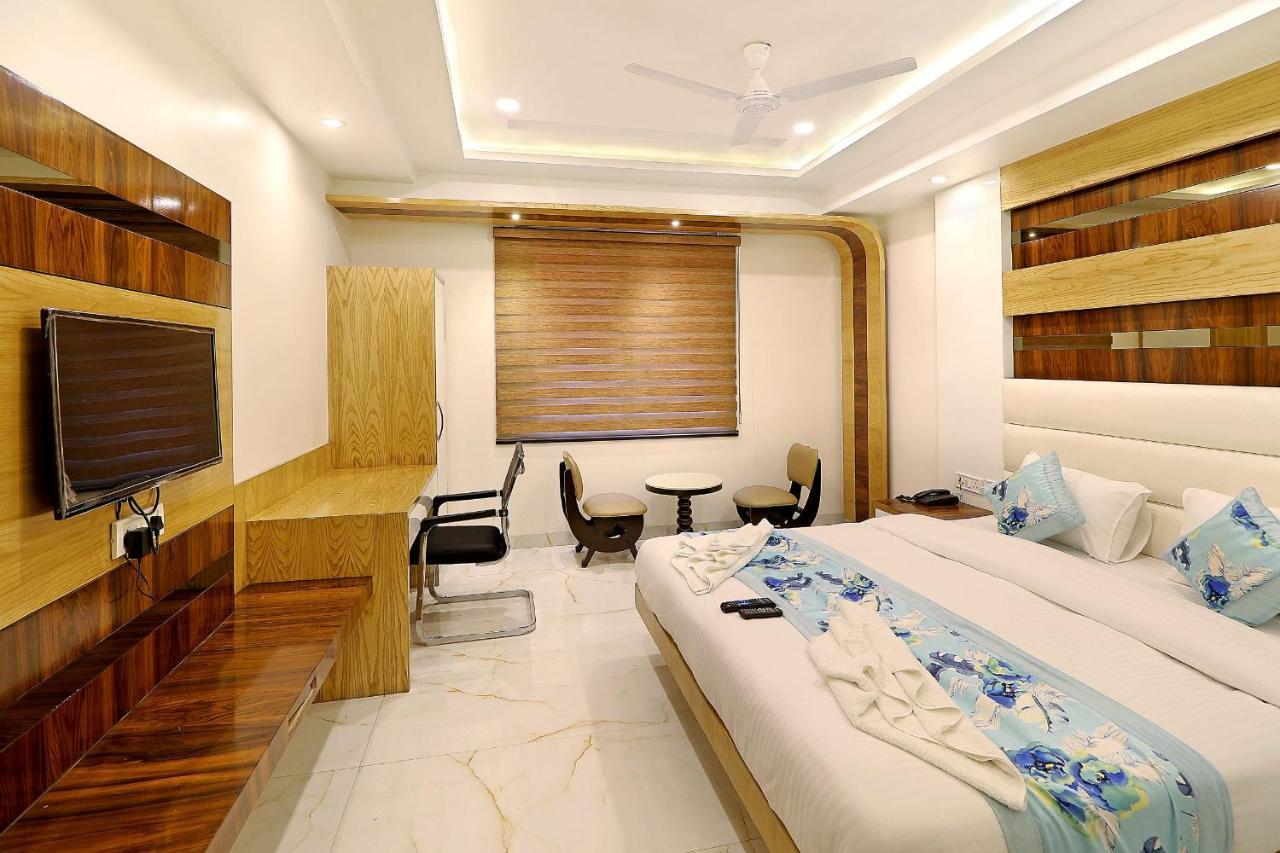 Hotel York Legacy -3 Minutes Walk From New Delhi Railway Station 'The 5 Star Ambience' Newly Built Luaran gambar